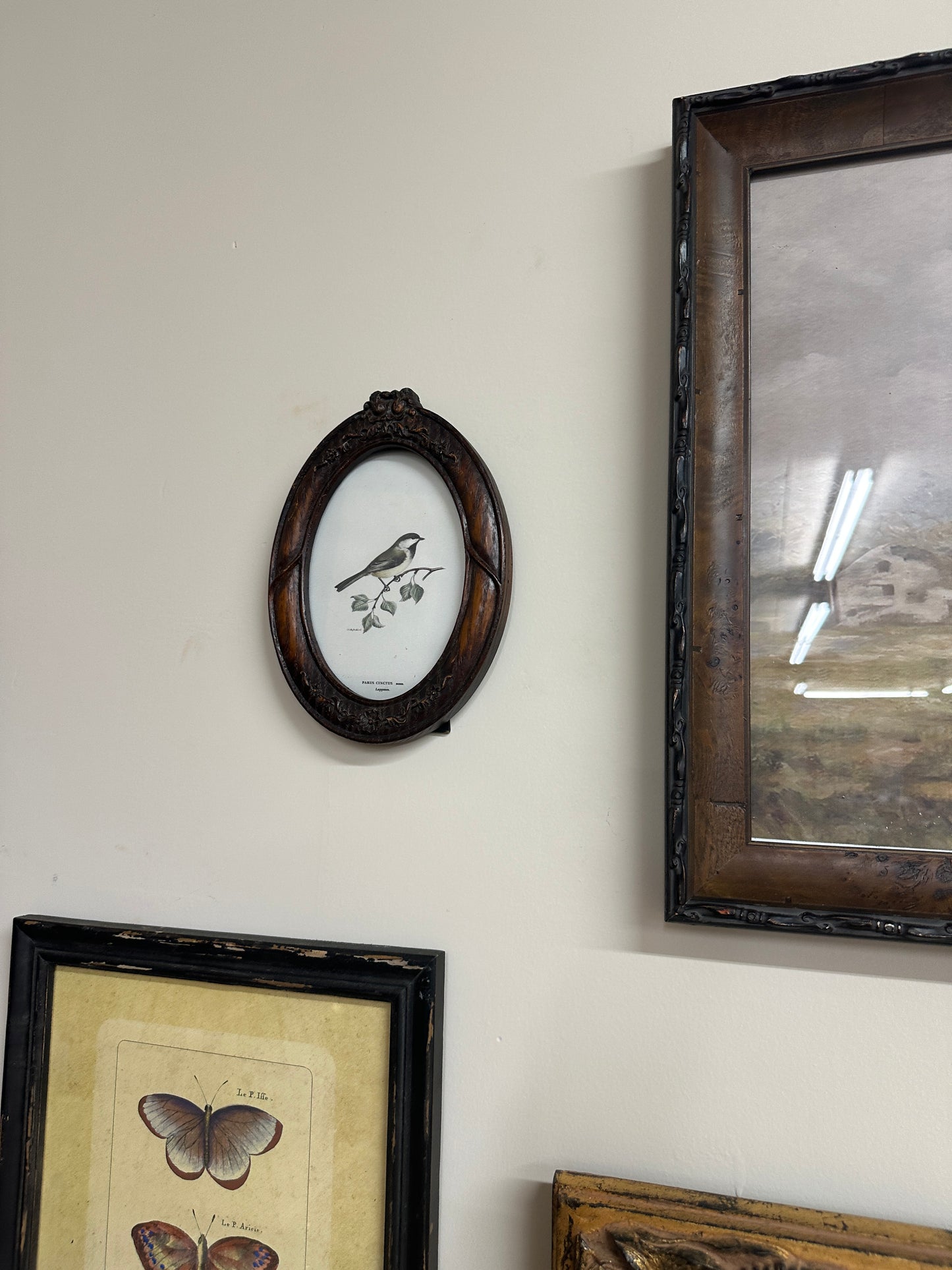 Vtg mini oval wood framed bird picture