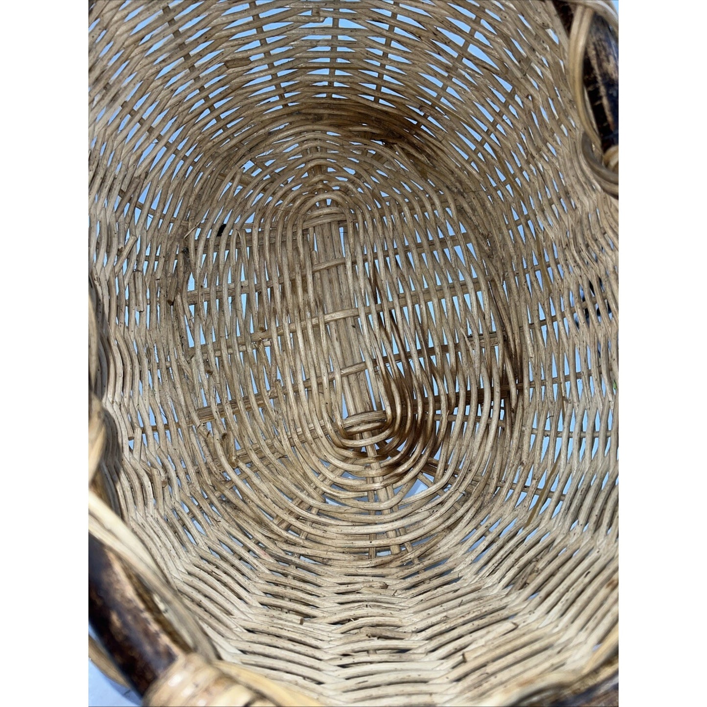 PRIMITIVE Vintage WOVEN Rattan Oak Splint EGG GATHERING BASKET Handle