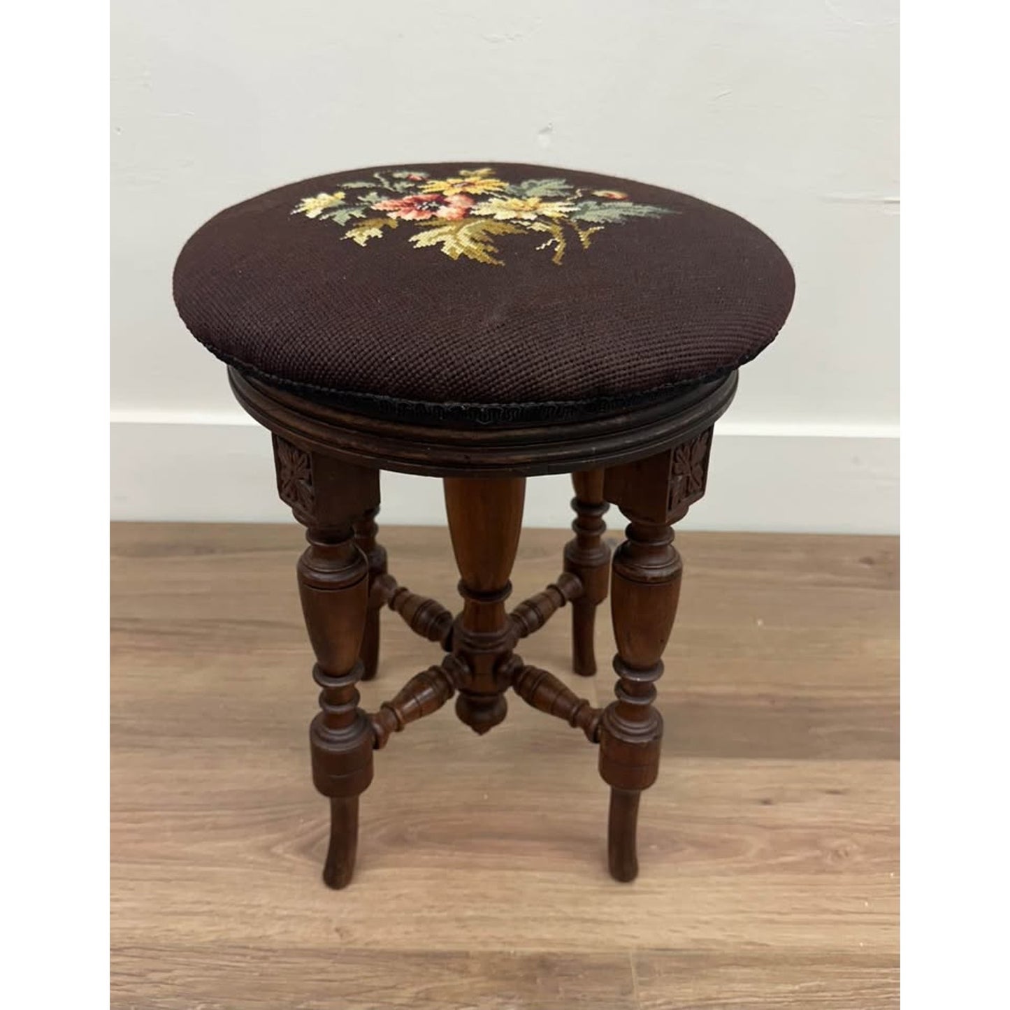 Solid Walnut Piano Stool Late 19th Century Needlepoint