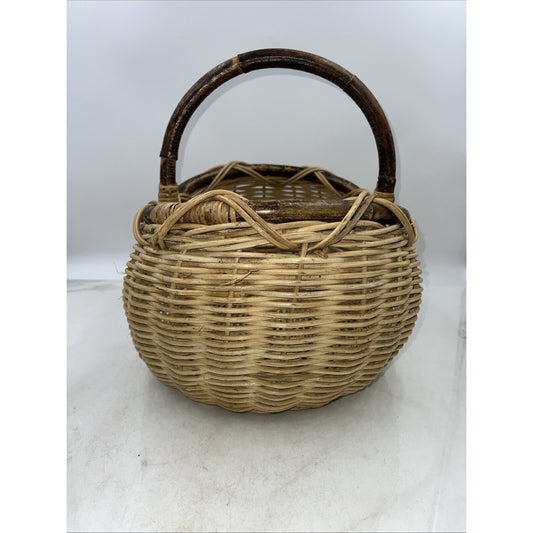 PRIMITIVE Vintage WOVEN Rattan Oak Splint EGG GATHERING BASKET Handle