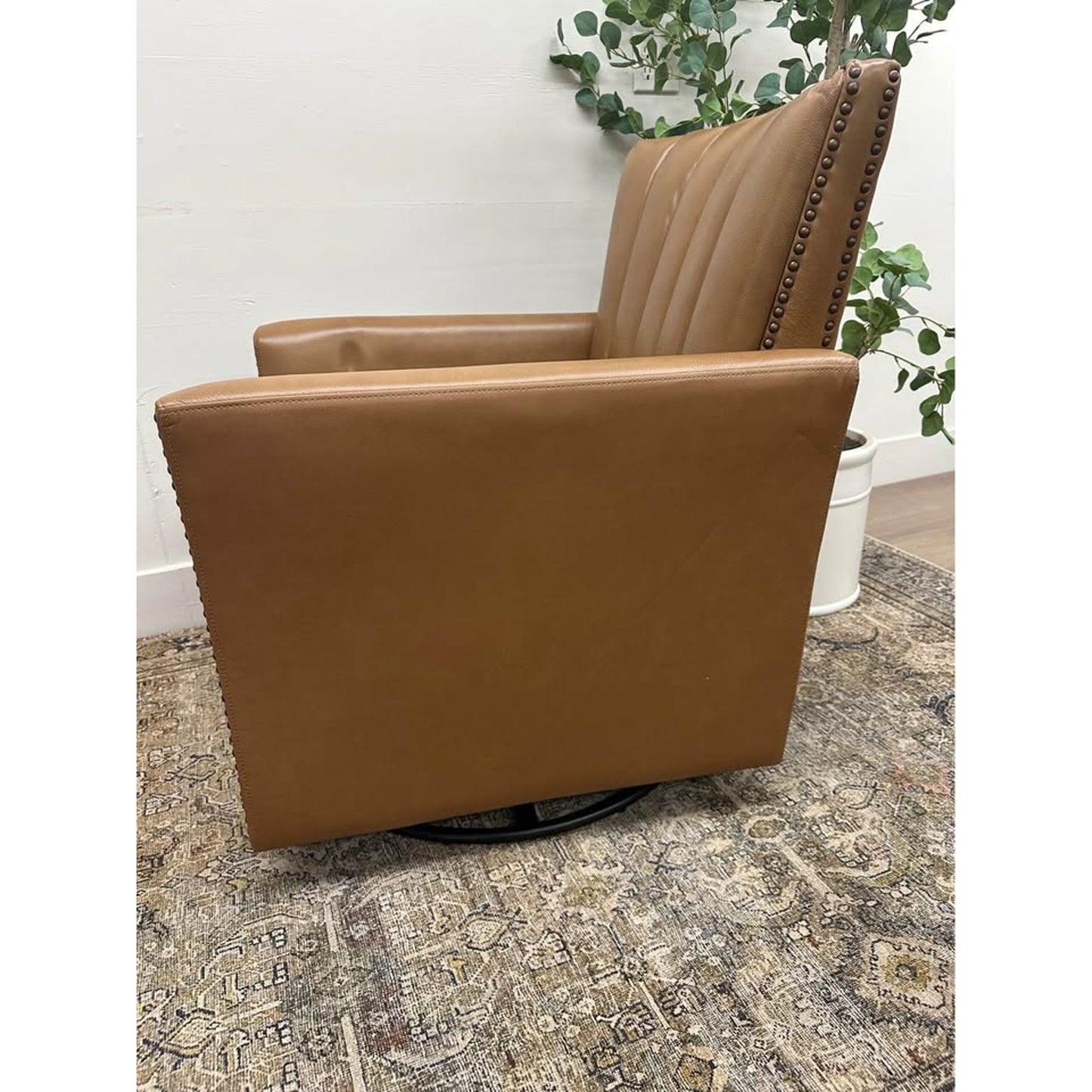 Kalai Genuine Leather Swivel Chair-CAMEL Color Nail Head Trim Arm Chair New Karat Home