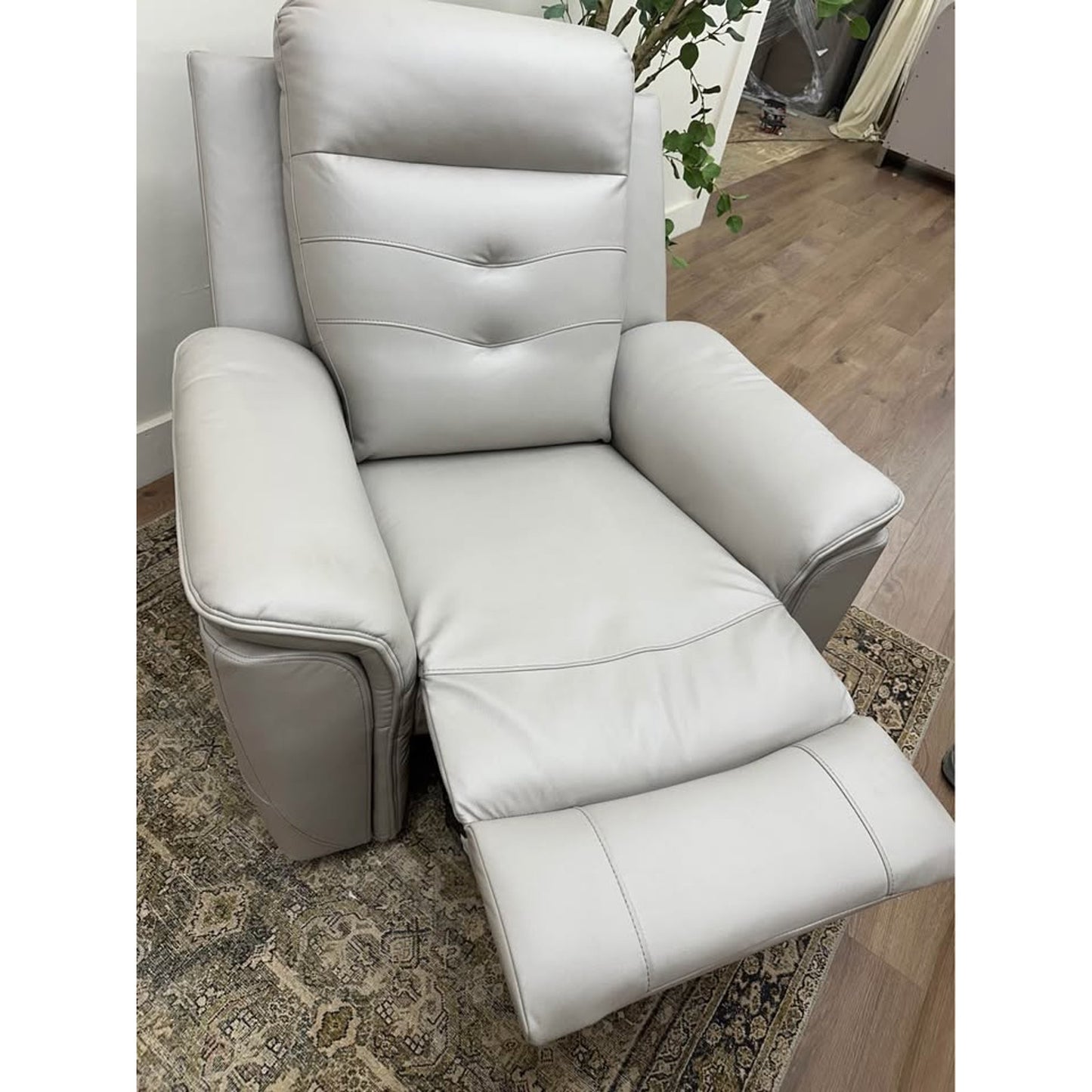 Alteo 39.4" Wide Modern Super Soft Premium Vegan Leather Power Recliner Gray Chair With USB