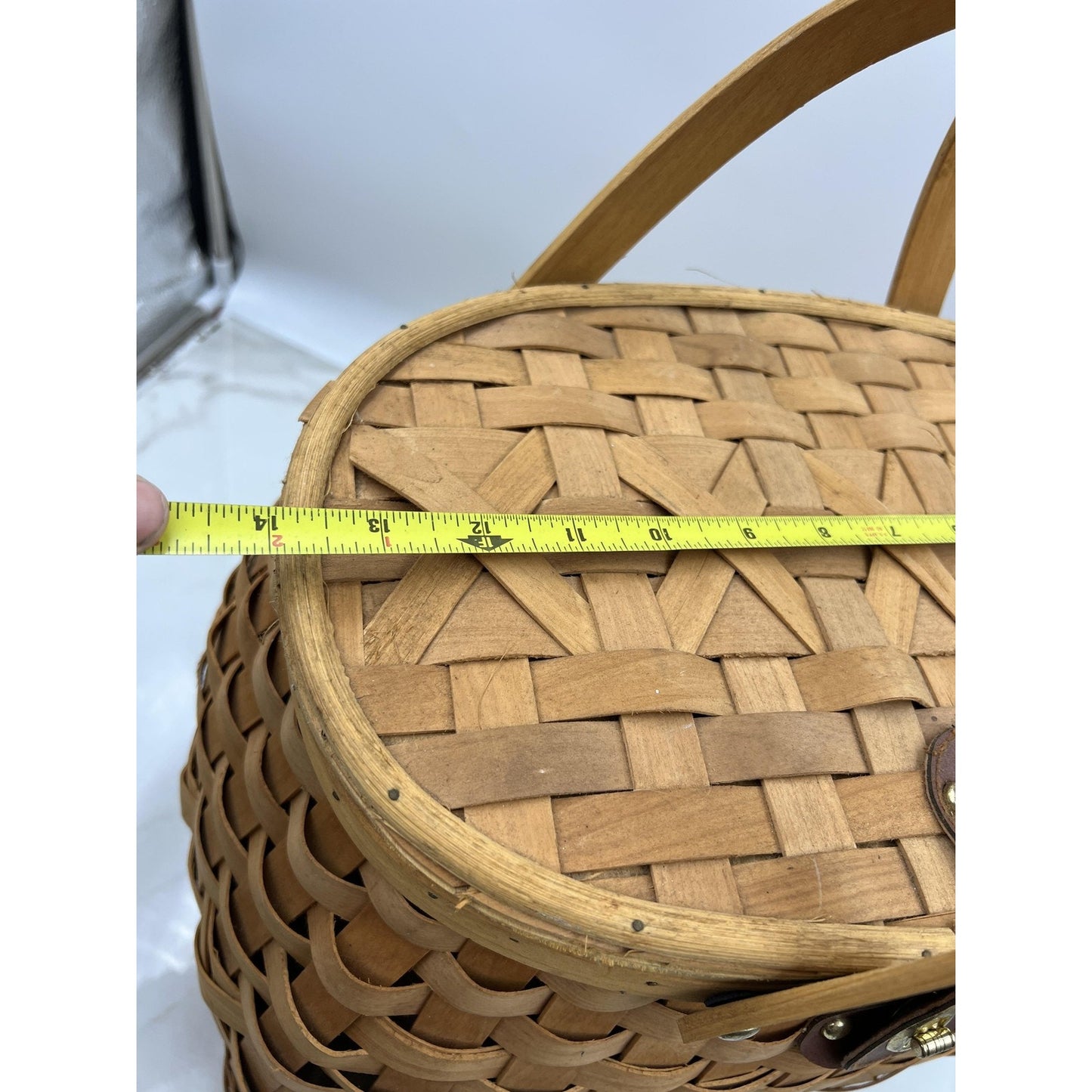Woven Wood Splint Picnic Basket Tote Hinged Lid Lined Leather Strap Handles
