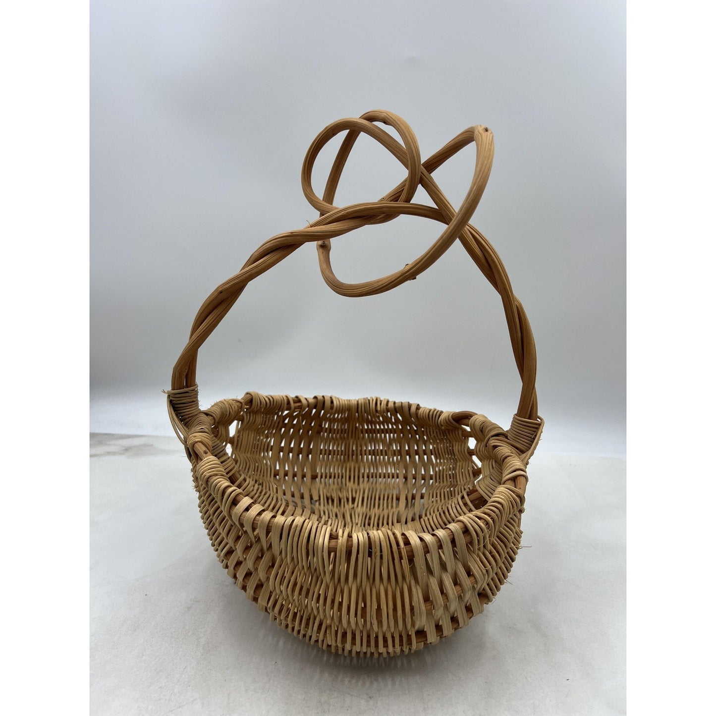 Handmade Woven Basket Boho Decor Twisted Rattan Handle Fruit Craft Display 13"