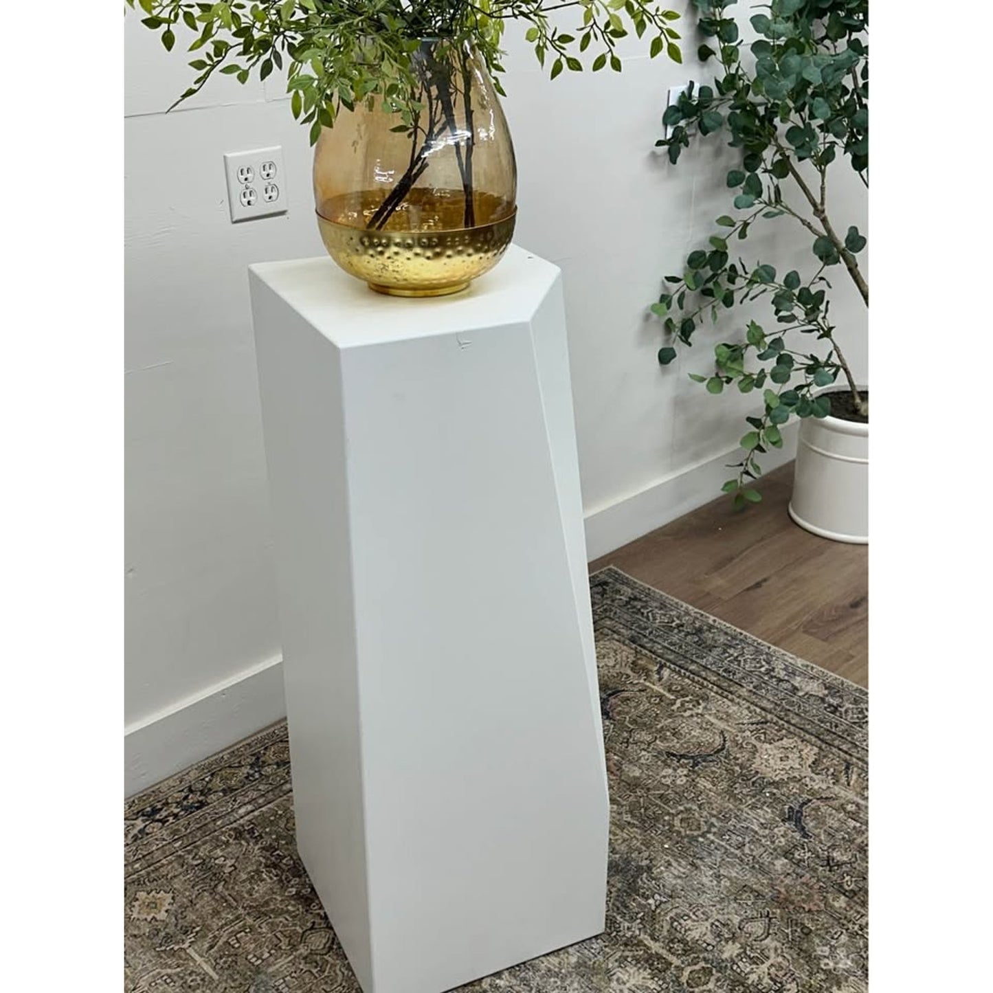 Global Views White Facet Pedestal Plant Stand Art Display