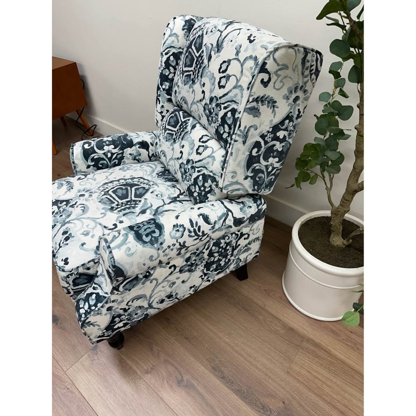 Asikli Manual Recliner Blue White Floral Upholstered Fabric New Karat Home