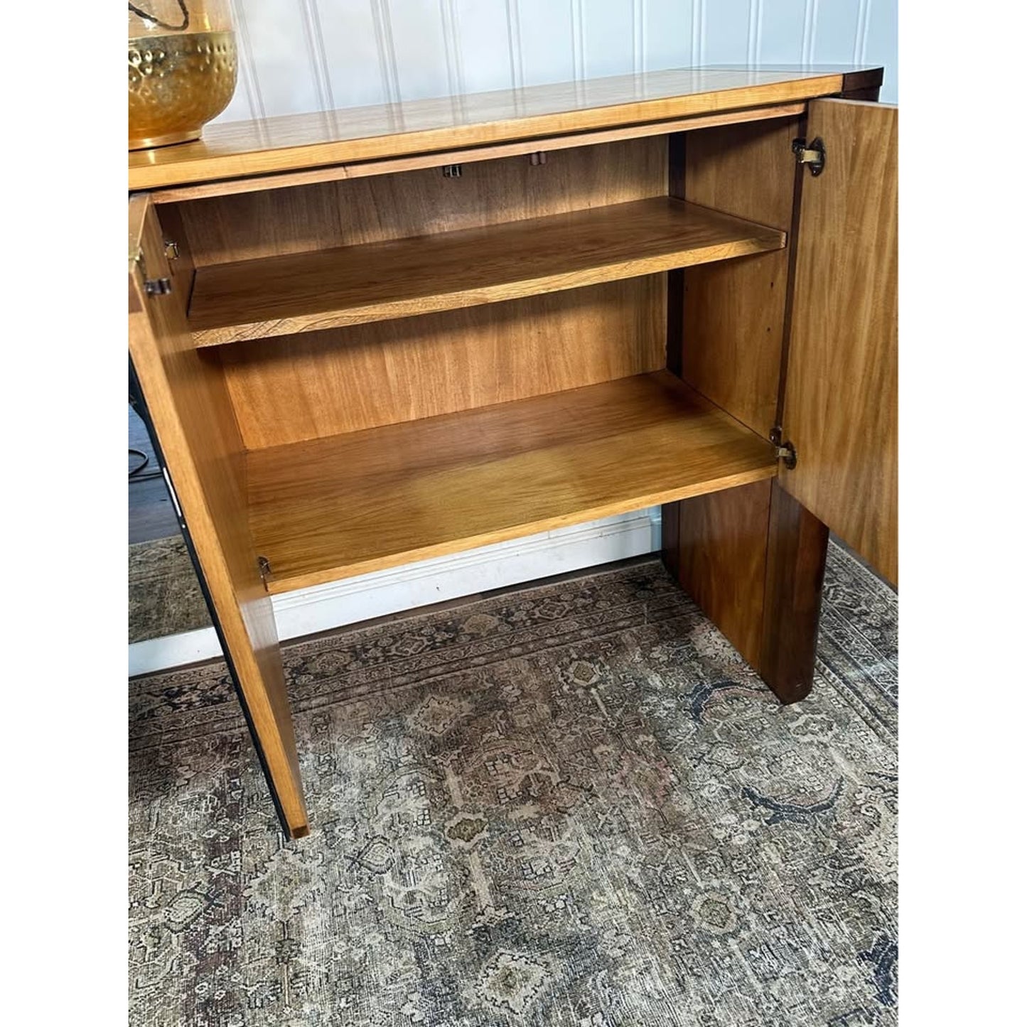 VTG Founders Console Credenza FOUNDERS Buffet Mid Century Modern Two Tone Mirrored Post Modern