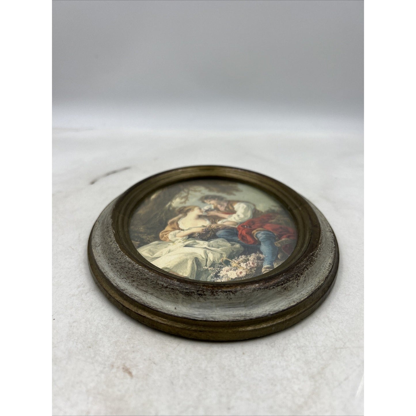 VTG Oval Picture Frame Wall Hanging Miniature Florentine Italy Couple Lovers