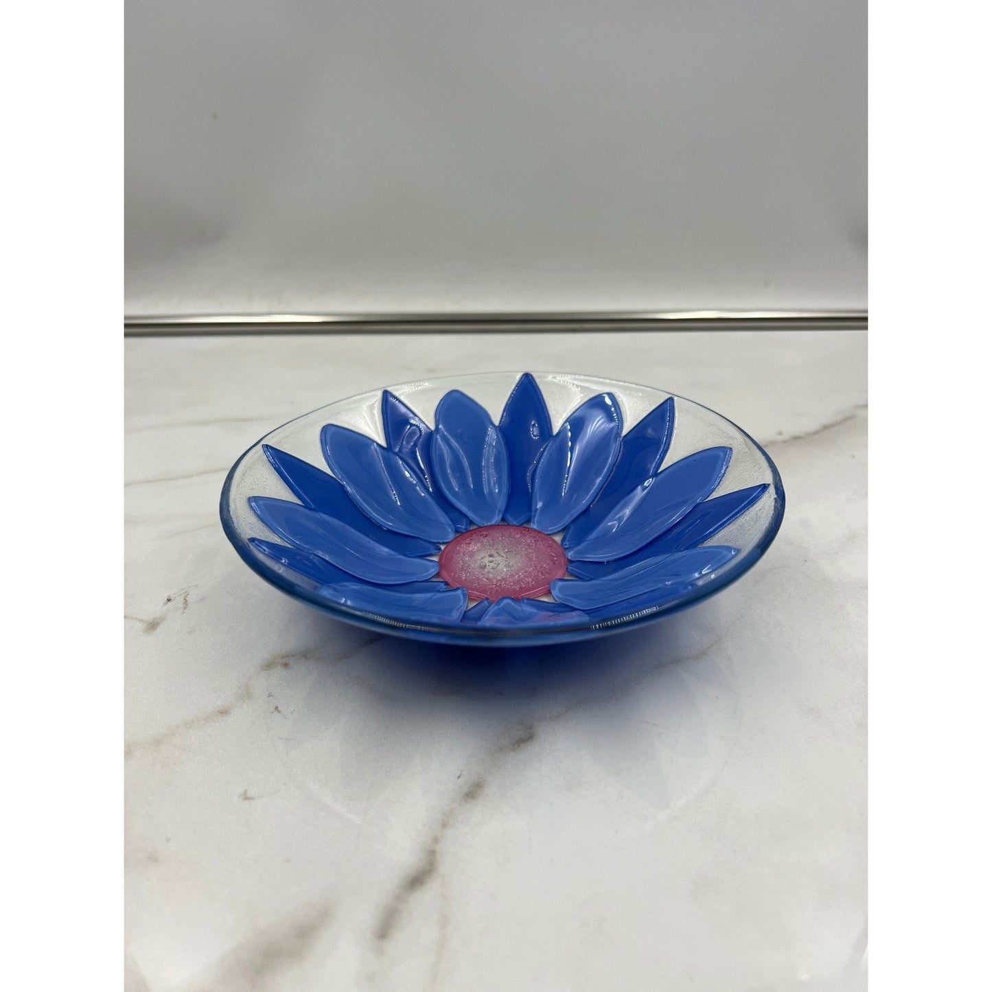 Villeroy & Boch Flora Vitrum 6 3/4" Bowls Blue Cornflower Fused Glass