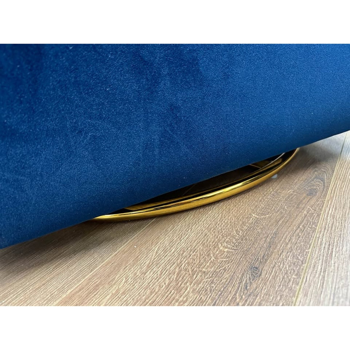 Amarante Swivel Chair-NAVY Velvet Metal Gold Base