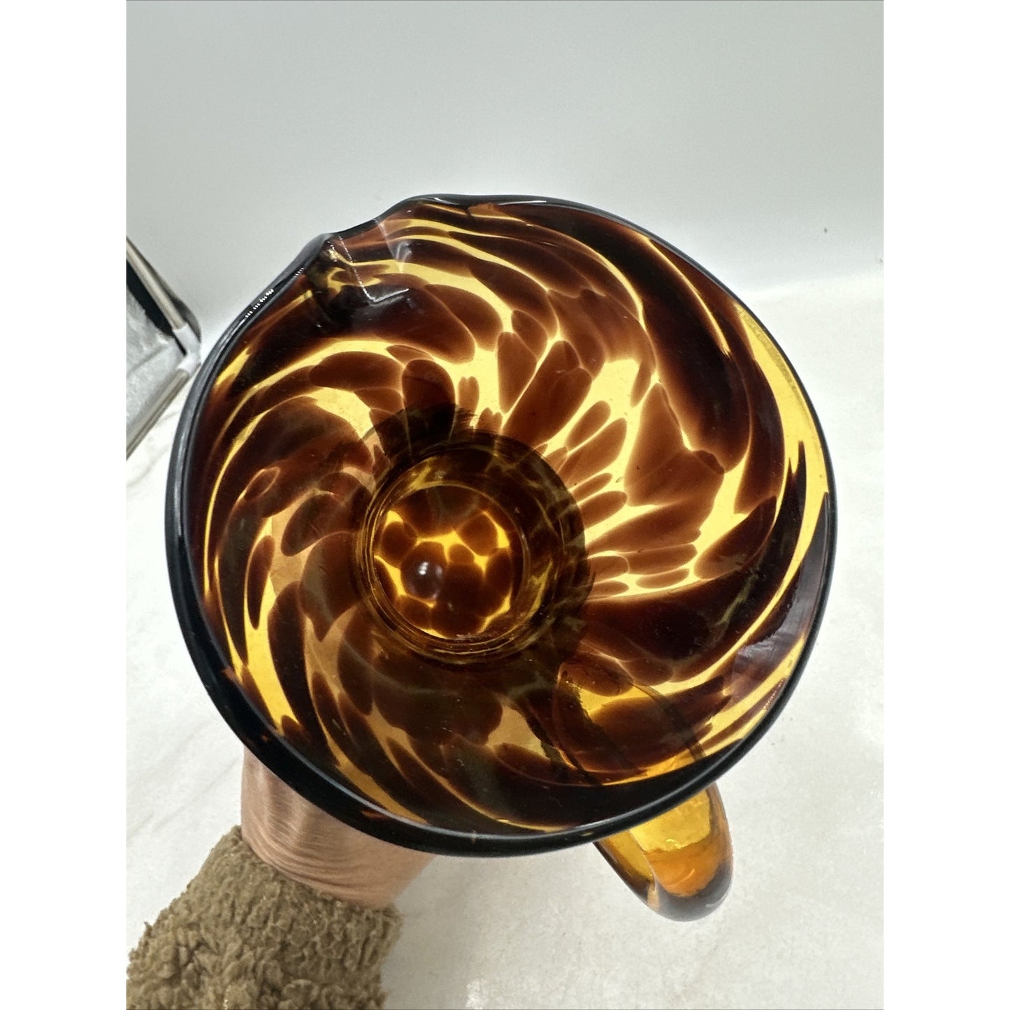VTG Art Glass Pitcher Tortoise Amber Brown Swirl Water Applied Handle 9"