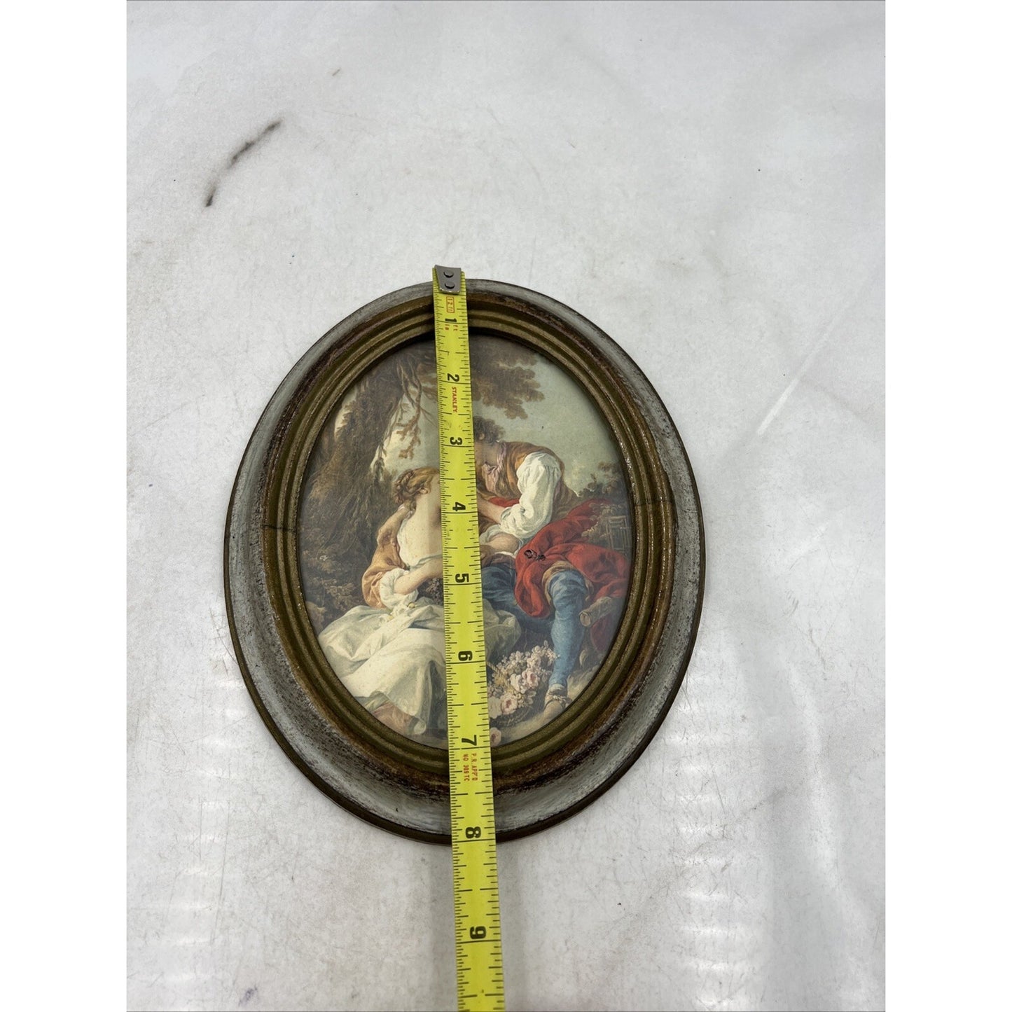 VTG Oval Picture Frame Wall Hanging Miniature Florentine Italy Couple Lovers