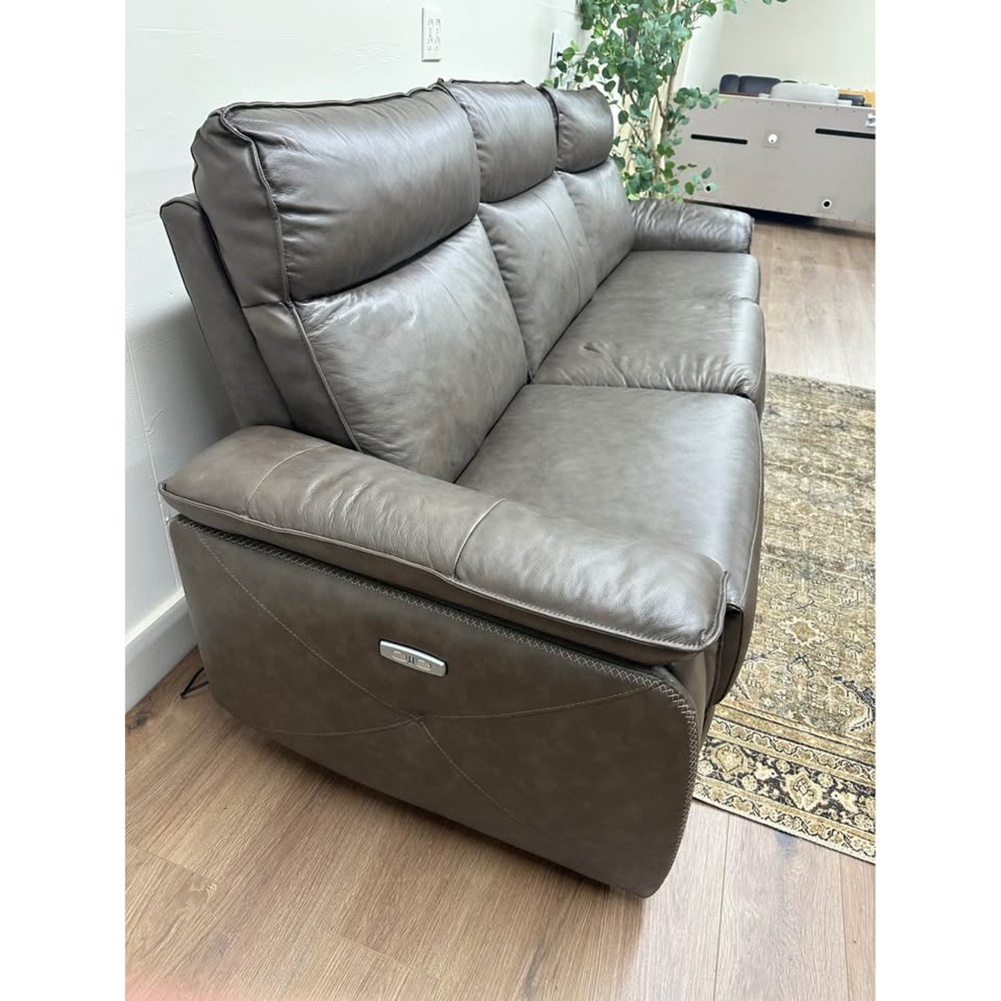 Enjolie Modern Sofa Couch Brown Top Grain Leather Power Recline Adjustable Headrests USB Charging