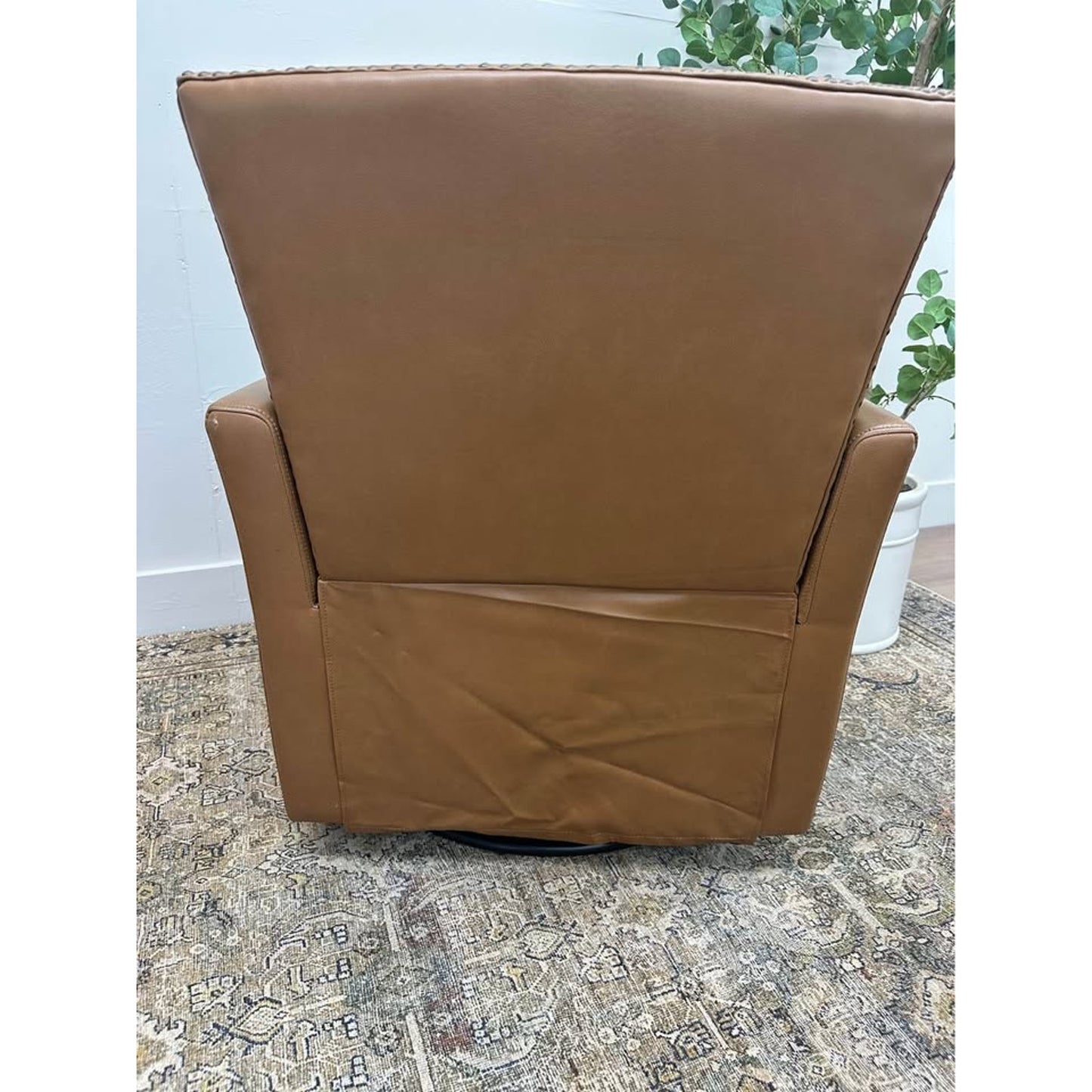 Kalai Genuine Leather Swivel Chair-CAMEL Color Nail Head Trim Arm Chair New Karat Home