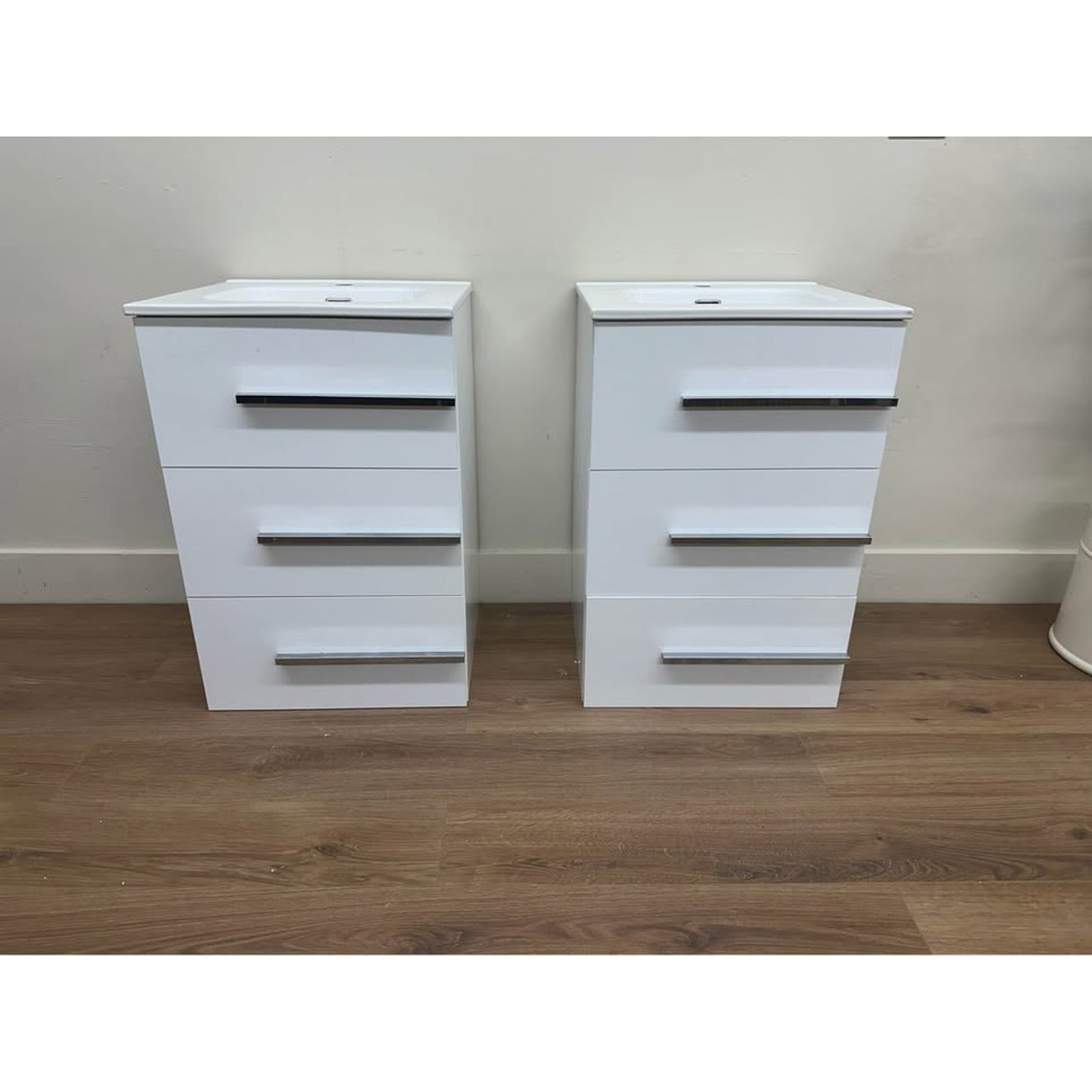 Marlaya 20" High Gloss White Silver Accents Bathroom Vanity w/Sink Set of 2
