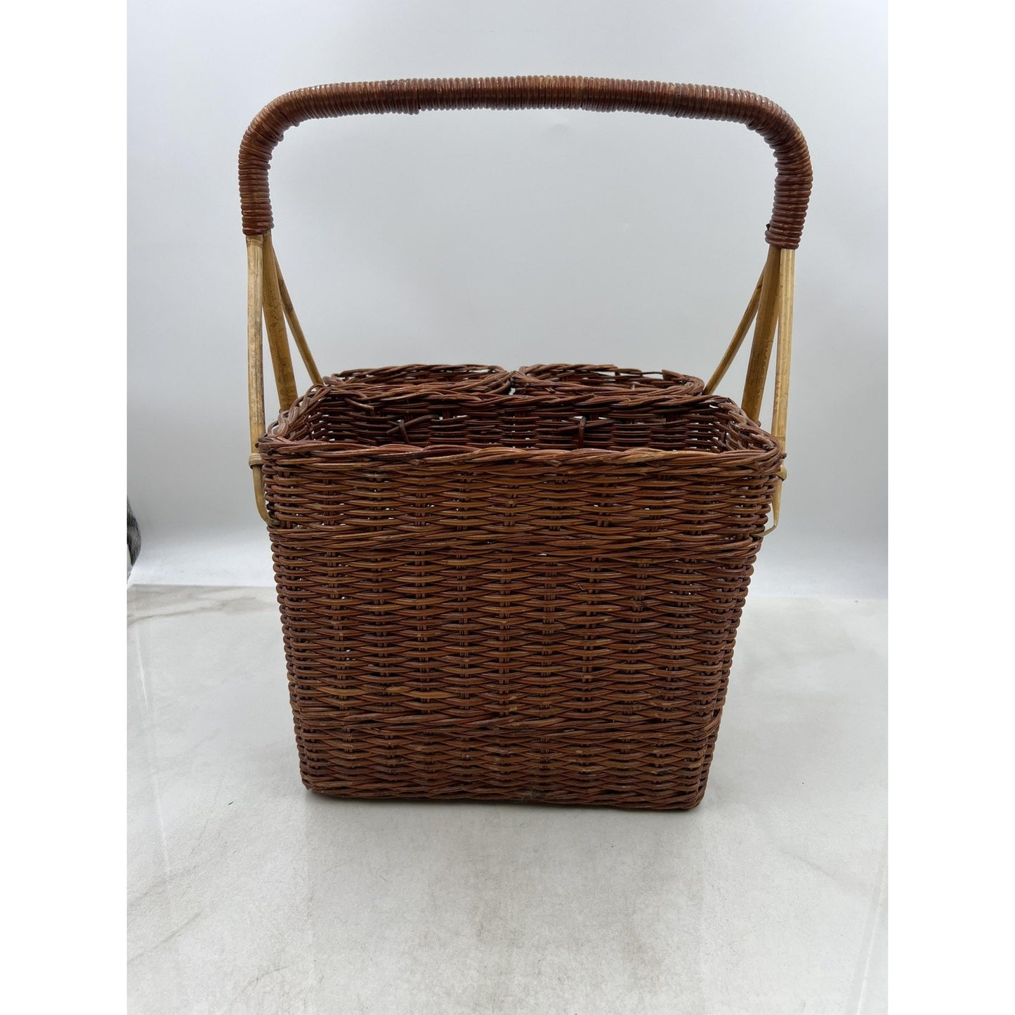 Vintage Wicker Bottle Carrier Picnic Basket Dual Cylinder Rectangular Compartmen