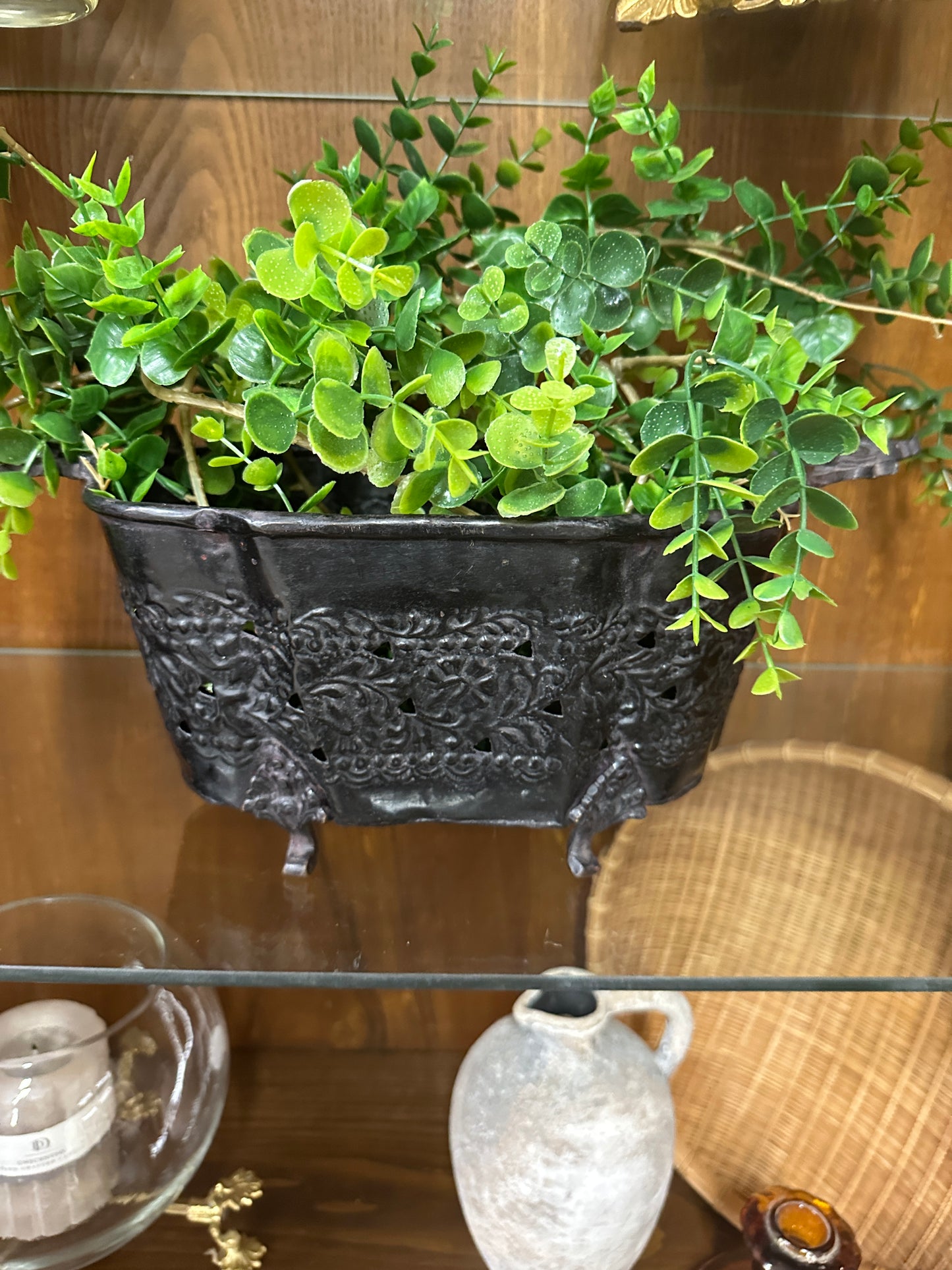 Black metal planter