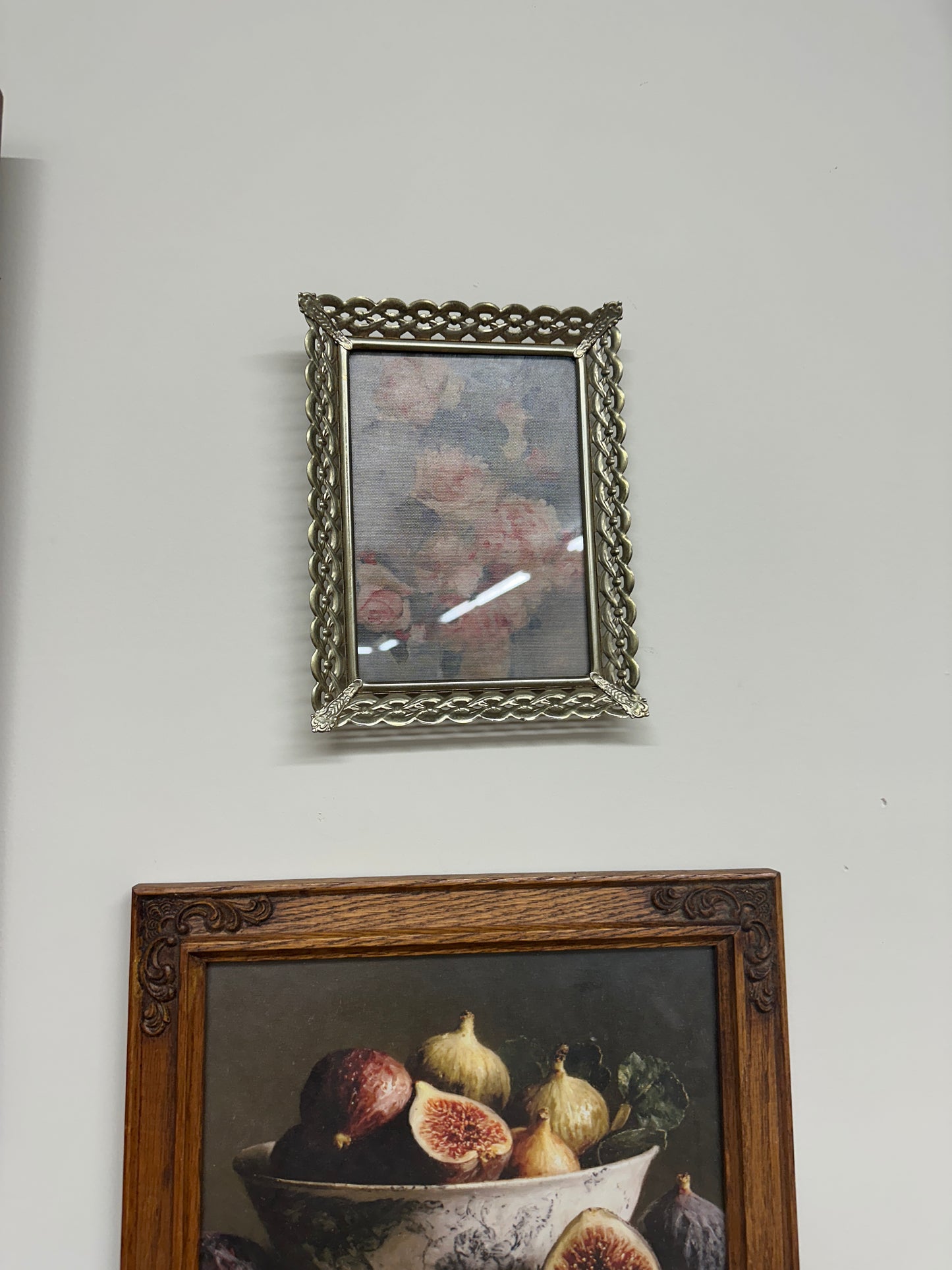 Vtg brass floral frame