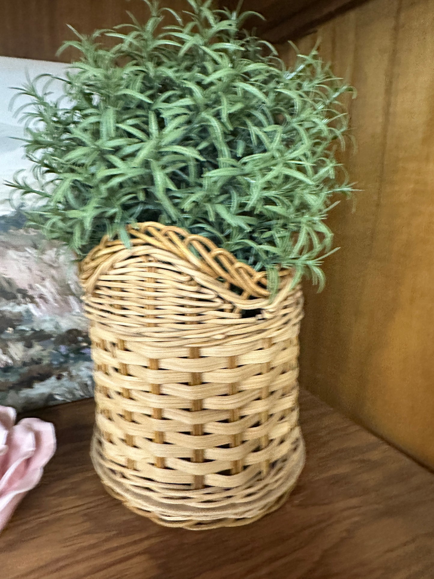 Vtg wicker plant holder