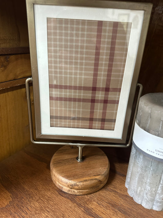 Wood pedestal picture frame