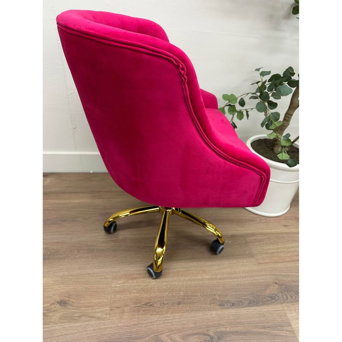 Lydia Task Chair-FUSHIA Hot Pink Gold Office Rolling Chair Tufted Barrel New Karat Home