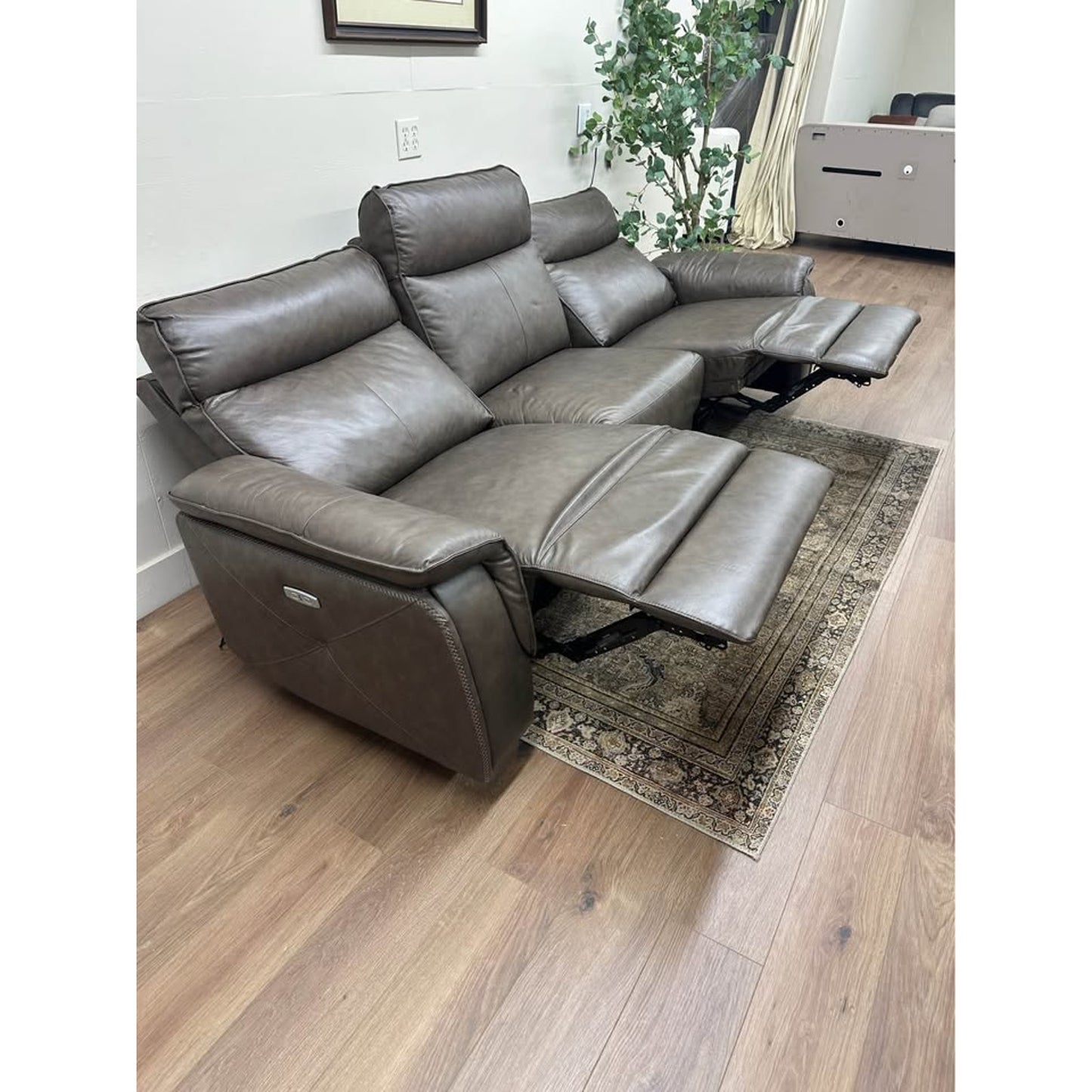 Enjolie Modern Sofa Couch Brown Top Grain Leather Power Recline Adjustable Headrests USB Charging
