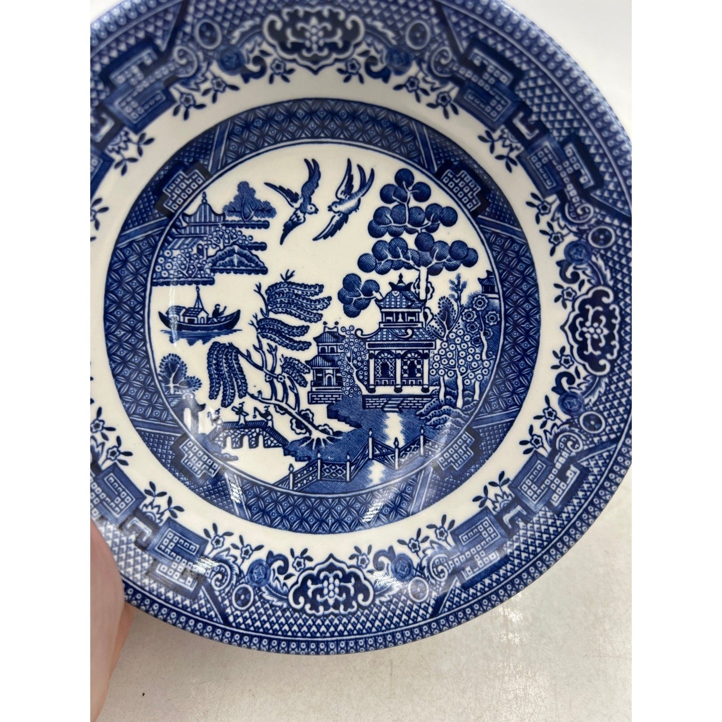 VTG Churchill Blue Willow Pattern Bowls England Chinoiserie 6" Set of 2
