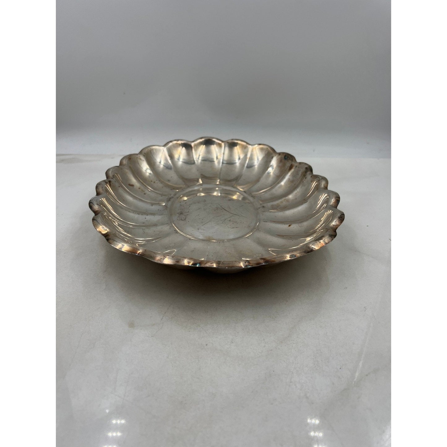 Reed & Barton Silver Plated Scalloped Edge Serving Dish 110