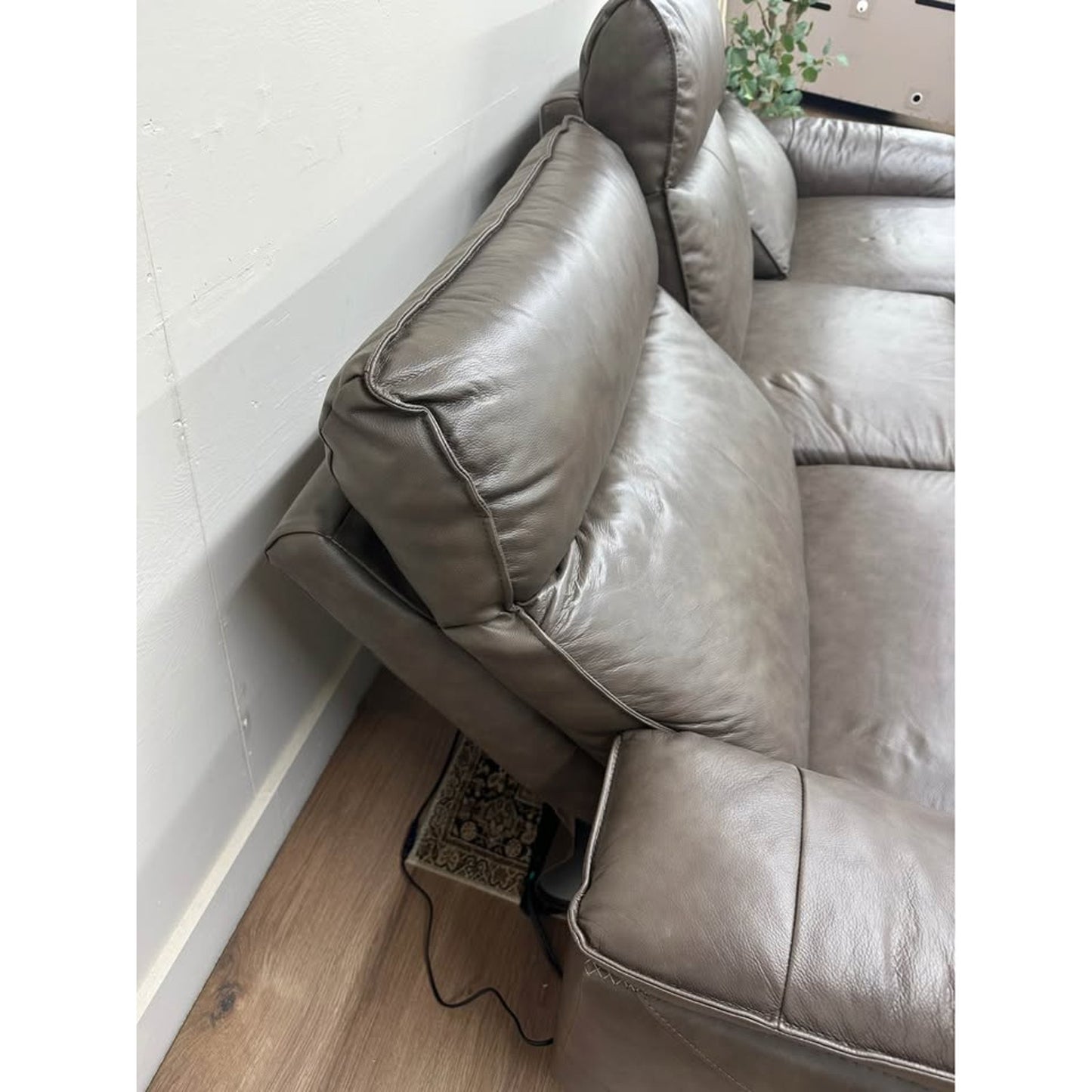 Enjolie Modern Sofa Couch Brown Top Grain Leather Power Recline Adjustable Headrests USB Charging