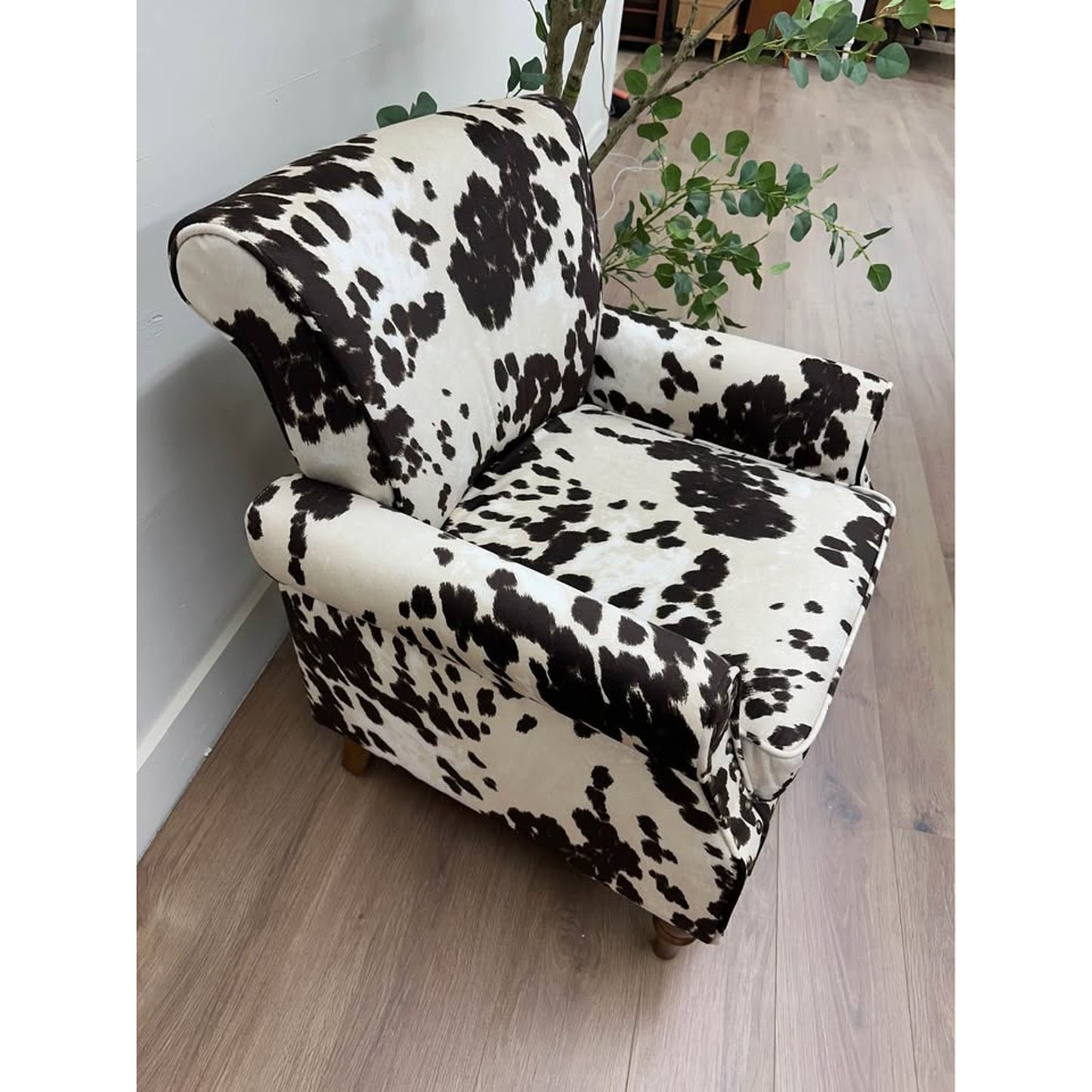 Araceli Armchair-COWHIDE Print Western Chair NEW Karat Home