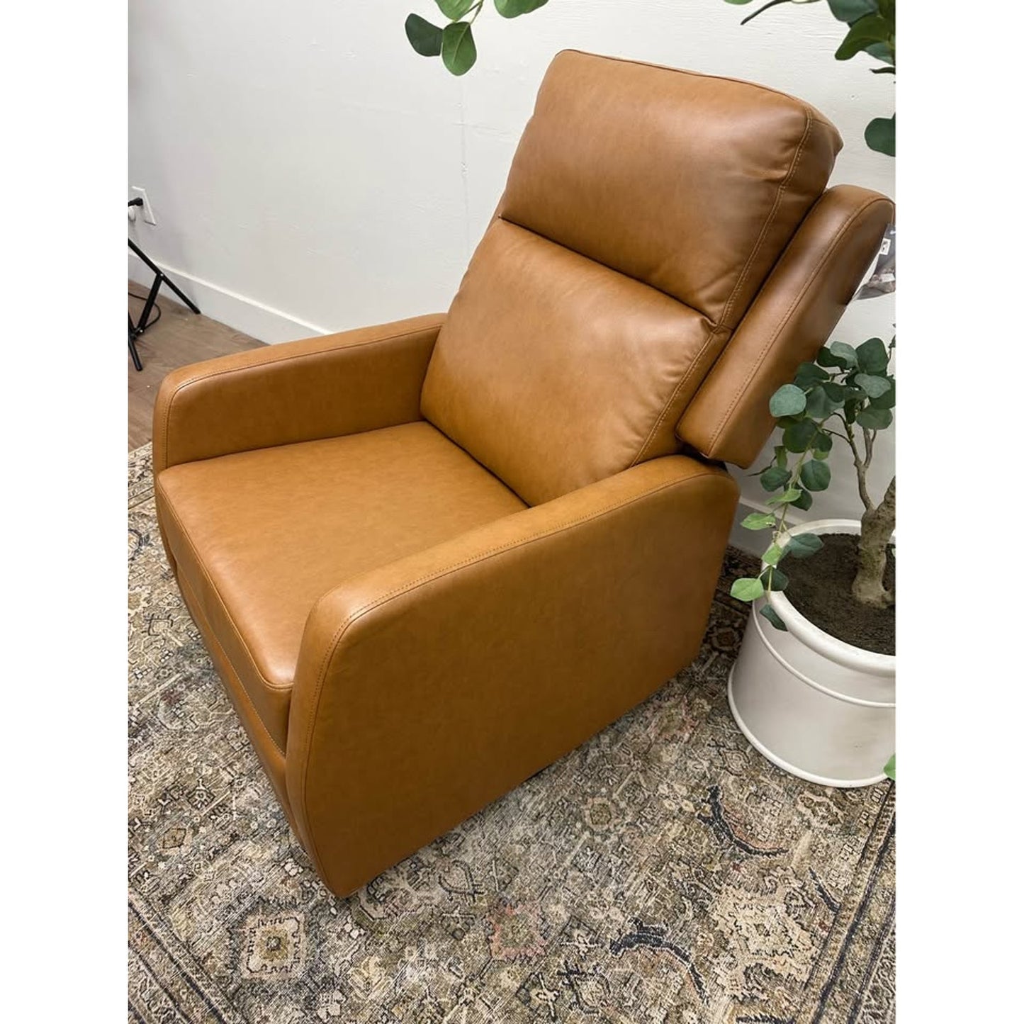 Jaime Genuine Leather Power Recliner Camel Brown New
