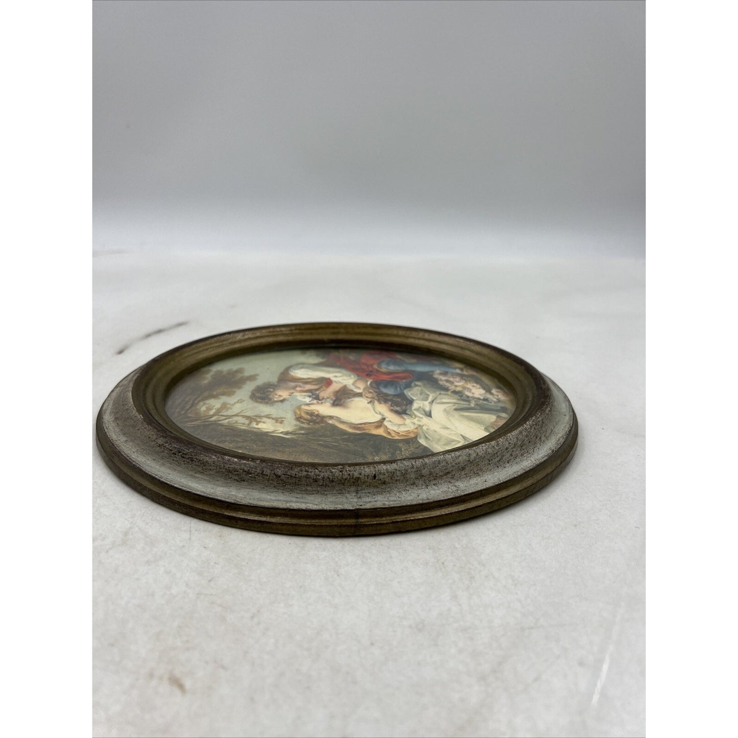 VTG Oval Picture Frame Wall Hanging Miniature Florentine Italy Couple Lovers