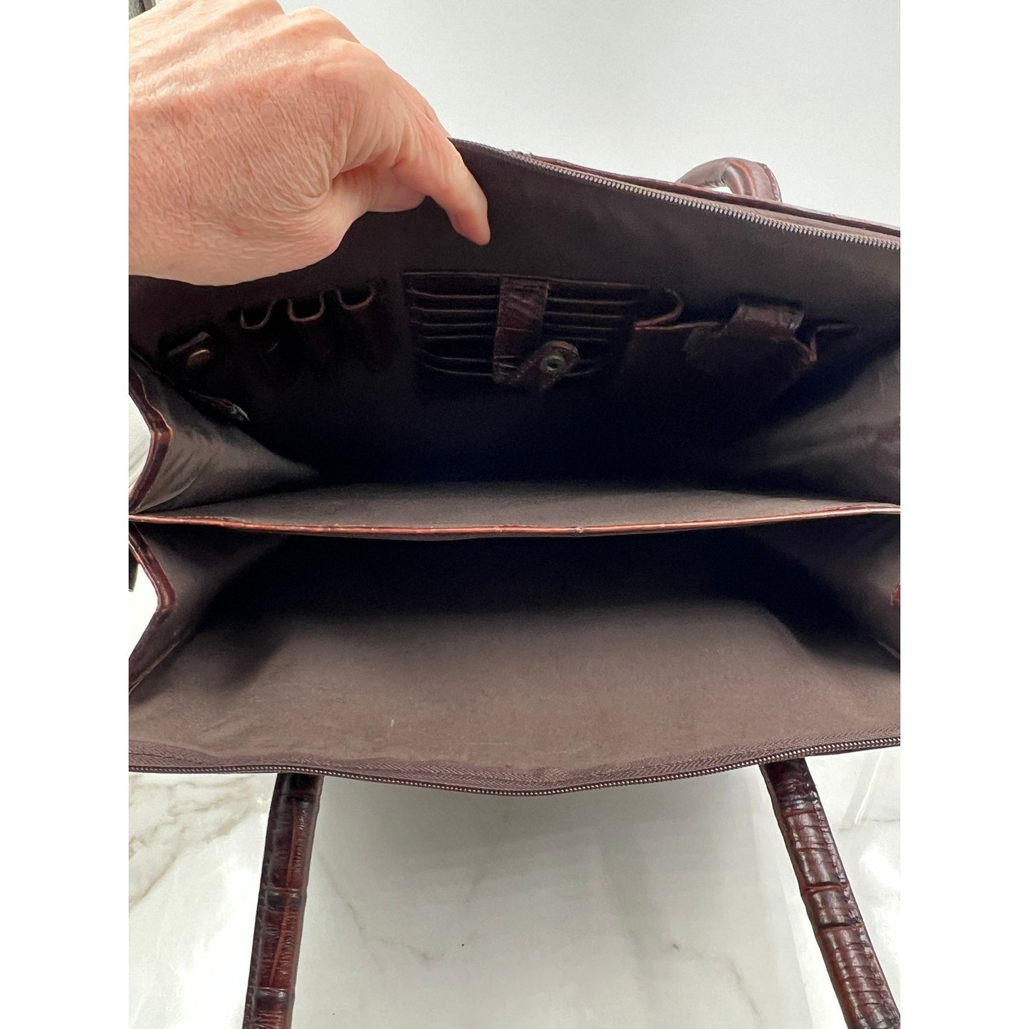 VTG Wilsons Brown Crocodile Embossed Leather Tote Bag Structured Shoulder Purse