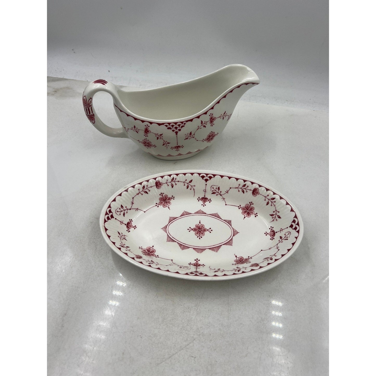 ERICA By Franciscan Pink White Vintage Gravy Boat W/Underplate Made In England