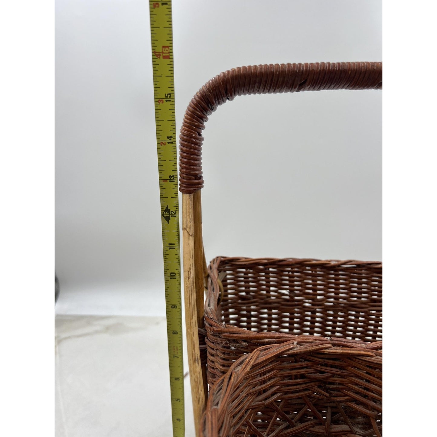 Vintage Wicker Bottle Carrier Picnic Basket Dual Cylinder Rectangular Compartmen